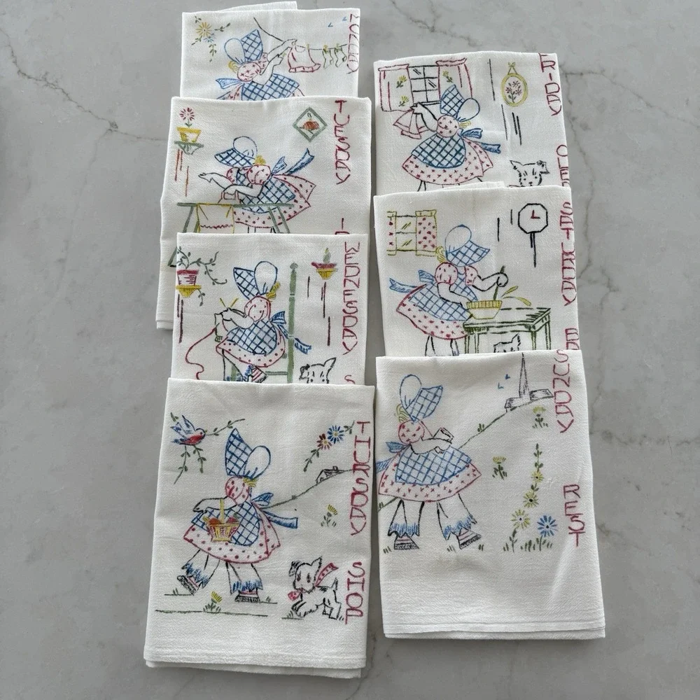 7 Vintage UNEMBROIDERED Sunbonnet Sue‎ Days Of The Week Tea Towel Set READ